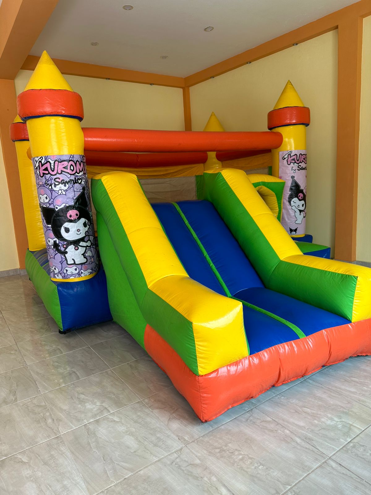Inflable resbaladilla y aro